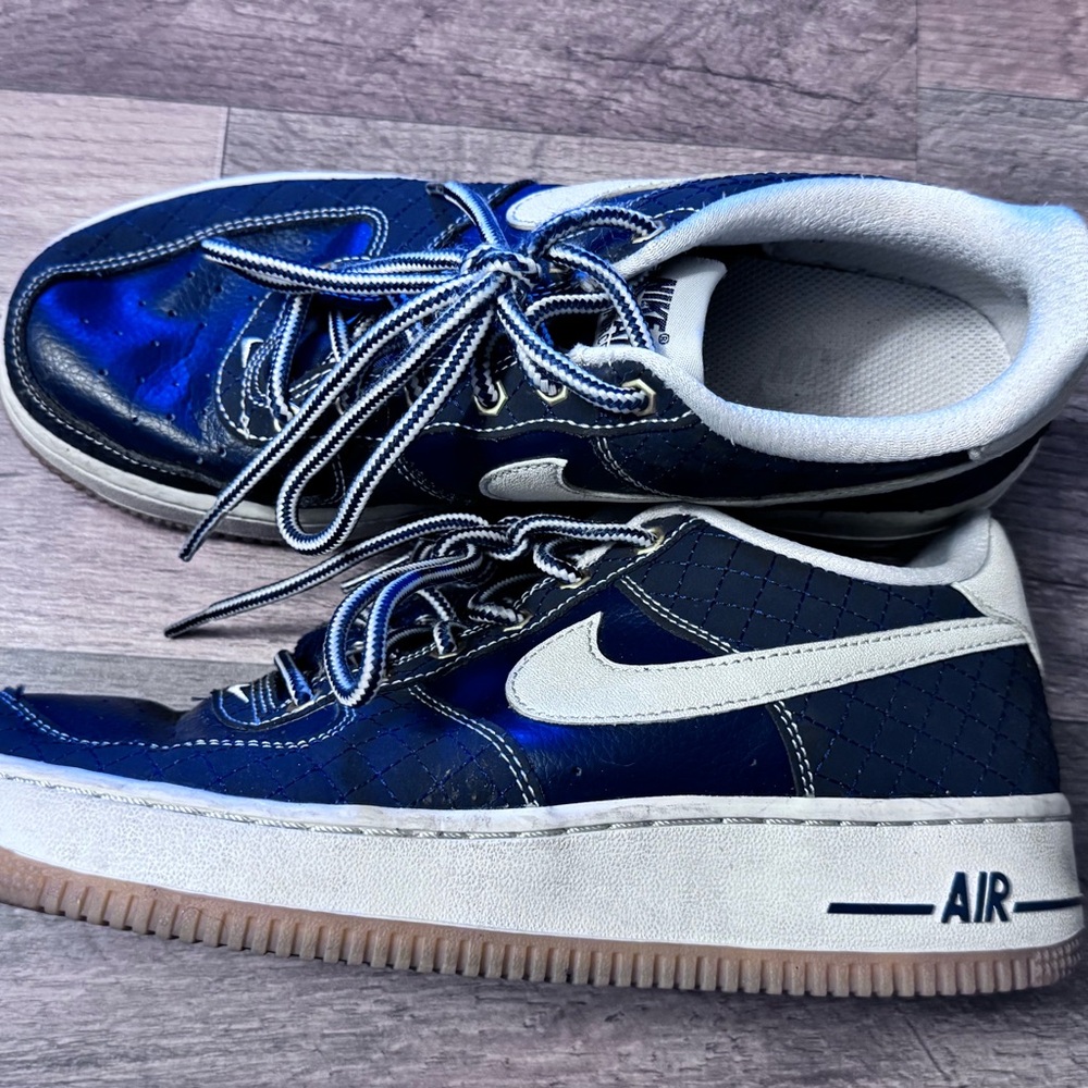 Nike Air Force 1 Navy and White Sneakers